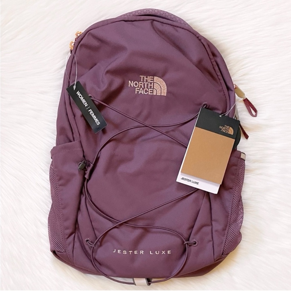 The North Face Women’s Jester Luxe 27 Liter Backpack In Midnight Mauve